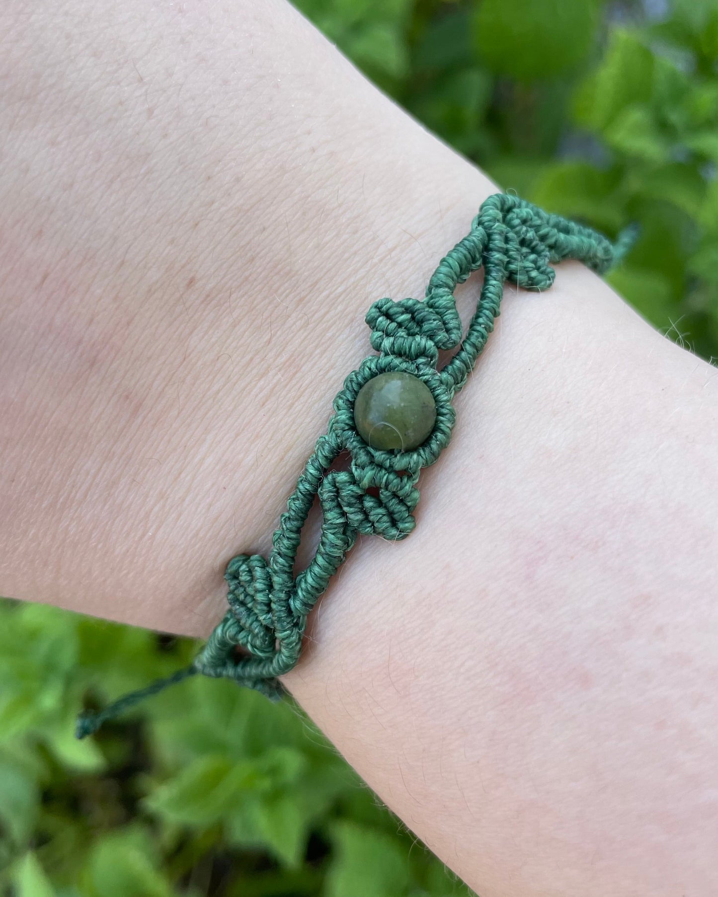 Geschwungenes Blätter Armband